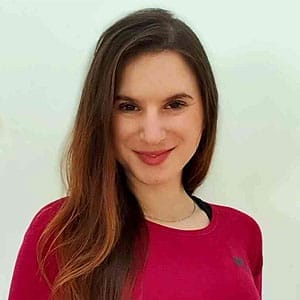 Dr Lucija Knez