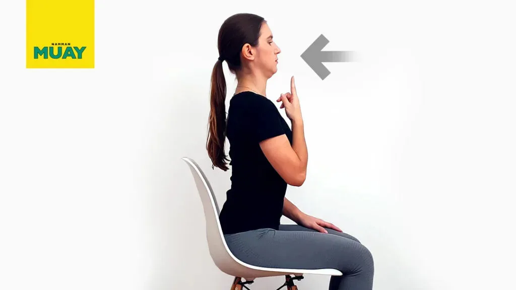 Rentrer le menton en position assise